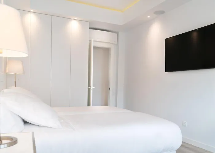Lauser City Suites